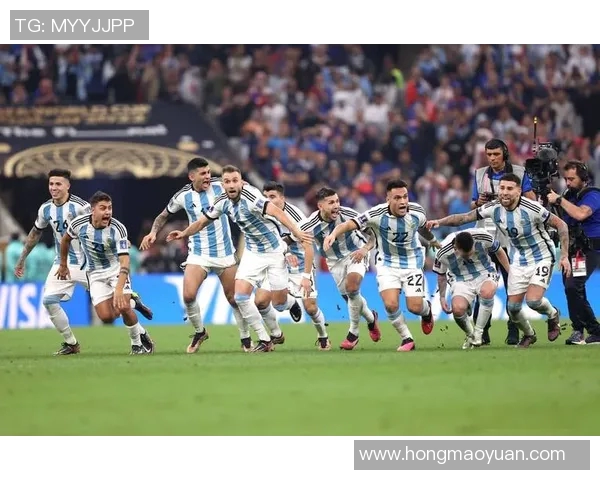 足球明星的魅力与观赏性分析探讨球迷热爱的背后原因 足球明星的魅力与观赏性分析探讨球迷热爱的背后原因